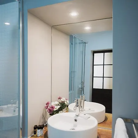 Apartment Charming Near The River And Santa Apolonia Metro *