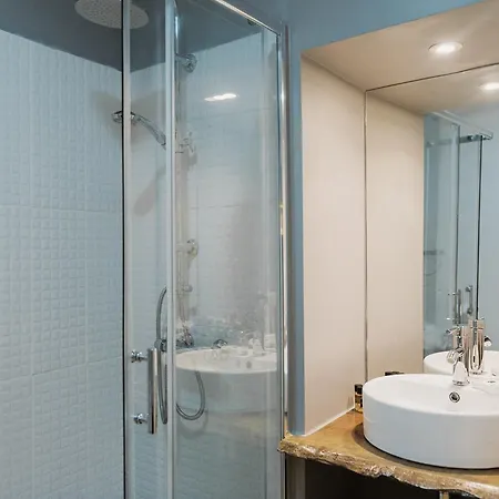 Apartment Charming Near The River And Santa Apolonia Metro *