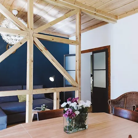 Apartment Charming Near The River And Santa Apolonia Metro Lissabon